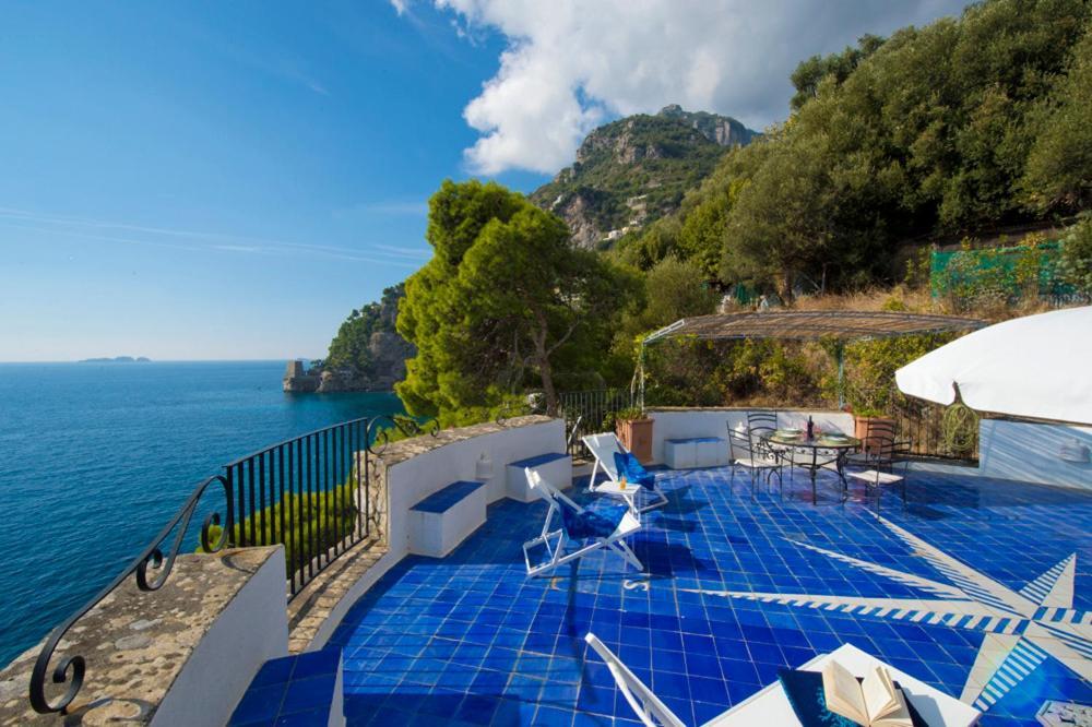 Villa Torre Trasita Luxury Suites Positano Bagian luar foto